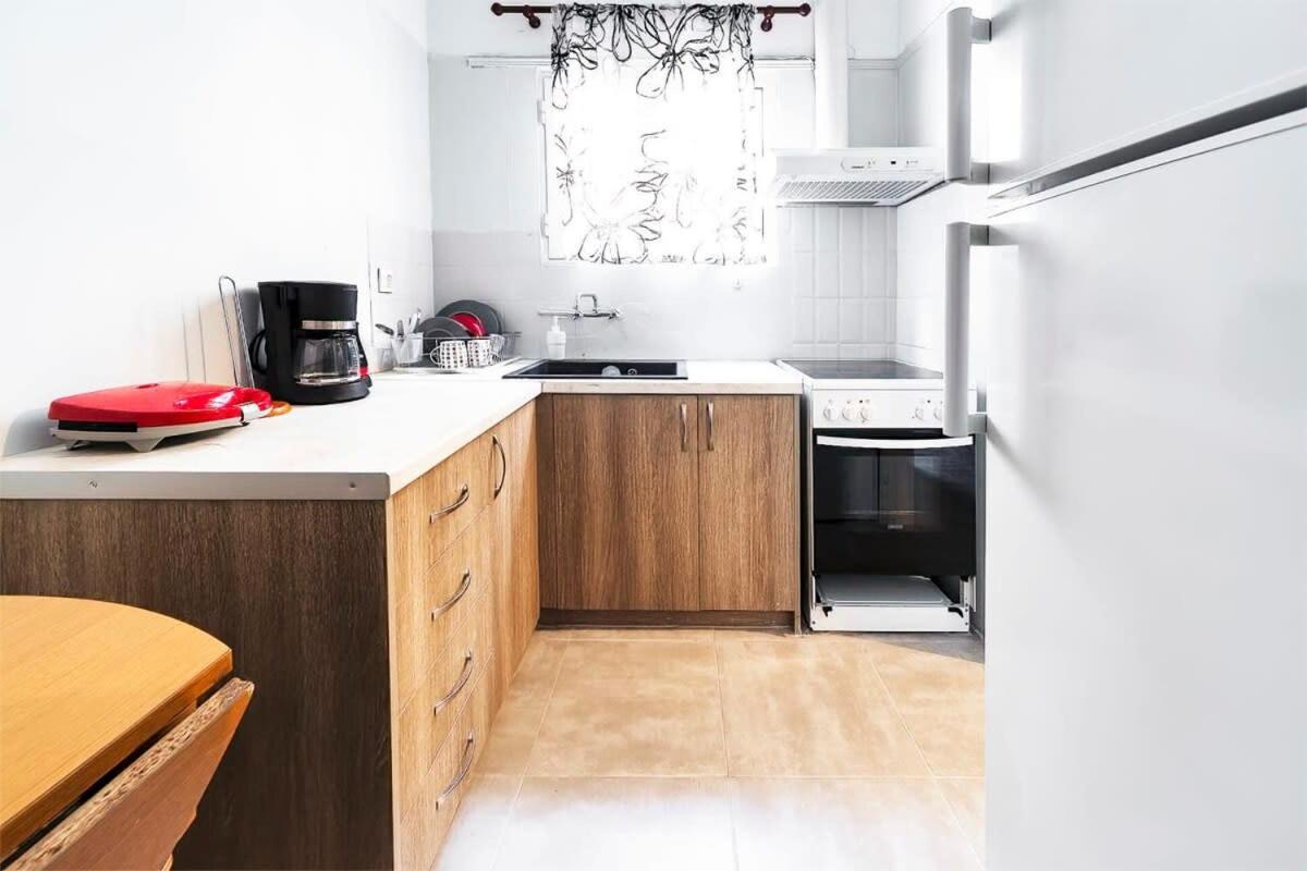 Topfloor Central Apt With Urban Views,3' To Metro Афины Экстерьер фото